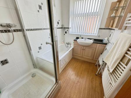 3 bedroom Bungalow for sale in Woodland Road, Stanton, Burton-on-Trent, DE15