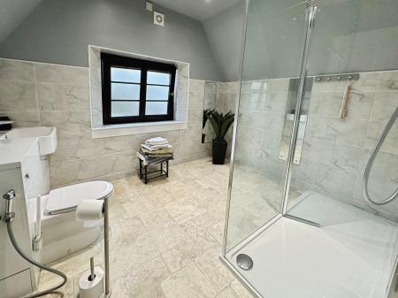 3 bedroom Detached house for sale in Tatenhill Common, Rangemore, Burton-on-Trent, DE13