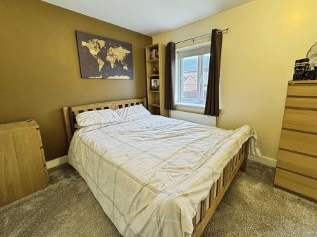 3 bedroom Town house for sale in Henley Grove, Swadlincote, Derbyshire, DE11