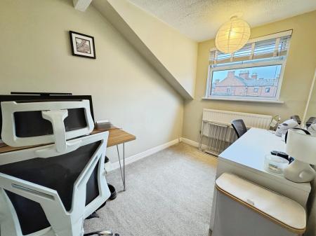 2 bedroom Terraced House for sale in Wood Lane, Newhall, Swadlincote, Derbyshire, DE11