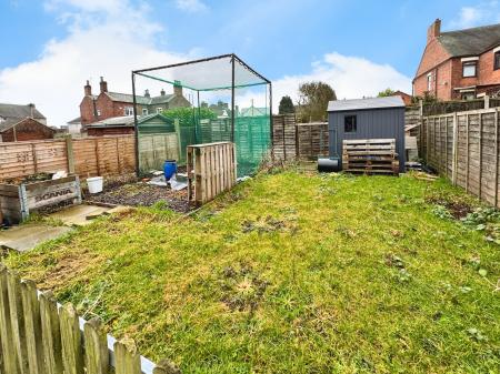 2 bedroom Terraced House for sale in Wood Lane, Newhall, Swadlincote, Derbyshire, DE11