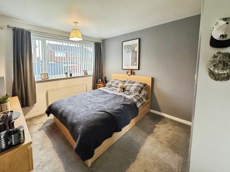 3 bedroom Semi-detached house for sale in Ridgeway Road, Stapenhill, Burton-on-Trent, DE15