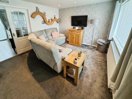 3 bedroom Semi-detached house for sale in Ridgeway Road, Stapenhill, Burton-on-Trent, DE15
