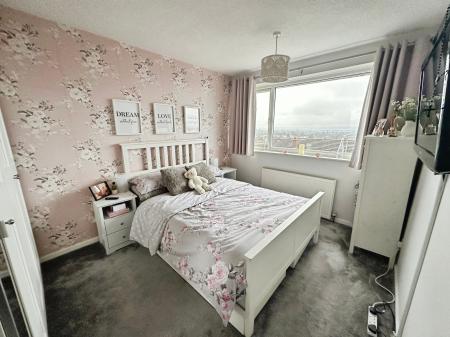 3 bedroom Semi-detached house for sale in Ridgeway Road, Stapenhill, Burton-on-Trent, DE15