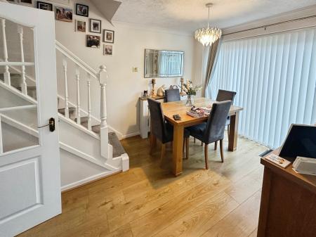 3 bedroom Semi-detached house for sale in Ridgeway Road, Stapenhill, Burton-on-Trent, DE15