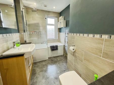 3 bedroom Terraced House for sale in Woods Lane, Stapenhill, Burton-on-Trent, DE15