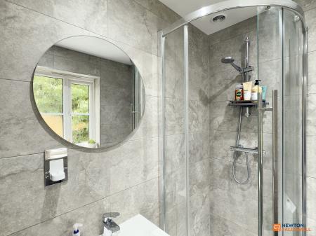 3 bedroom Detached house for sale in Alvis Dale, Rothley, LE7