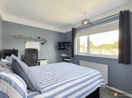 5 bedroom Detached house for sale in Abbotts Oak Drive, Coalville, LE67