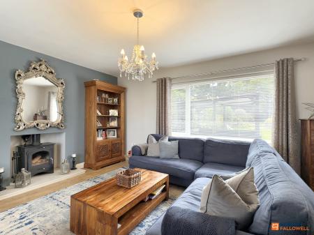 5 bedroom Detached house for sale in Abbotts Oak Drive, Coalville, LE67