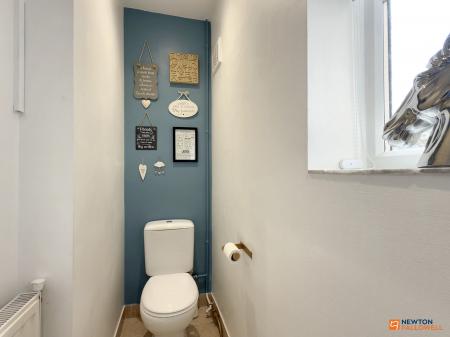 5 bedroom Detached house for sale in Abbotts Oak Drive, Coalville, LE67