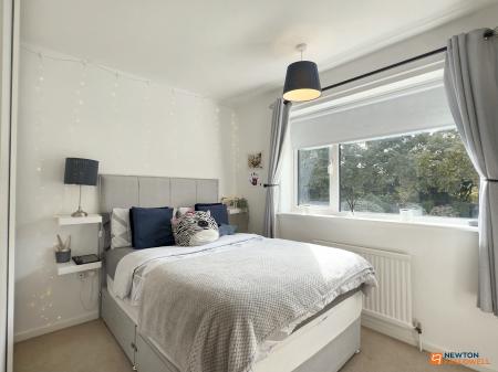 5 bedroom Detached house for sale in Abbotts Oak Drive, Coalville, LE67