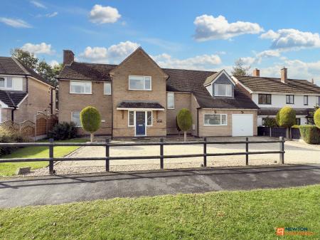 Abbotts Oak Drive, Coalville, LE67