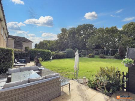 5 bedroom Detached house for sale in Abbotts Oak Drive, Coalville, LE67