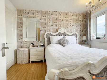 3 bedroom Link detached house for sale in Ashford Road, Whitwick, LE67