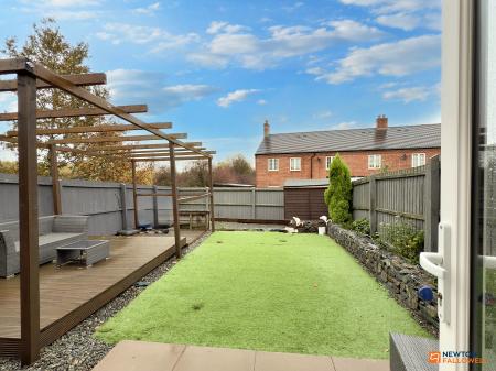 3 bedroom Semi-detached house for sale in Blackham Road, Hugglescote, LE67