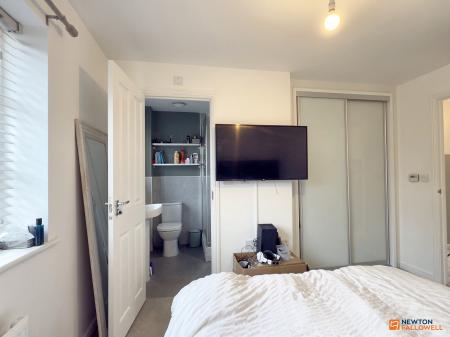 3 bedroom Semi-detached house for sale in Blackham Road, Hugglescote, LE67