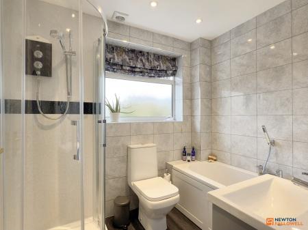 3 bedroom Detached house for sale in Bloom Close, Ravenstone, LE67