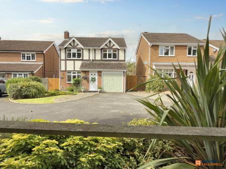 3 bedroom Detached house for sale in Bloom Close, Ravenstone, LE67