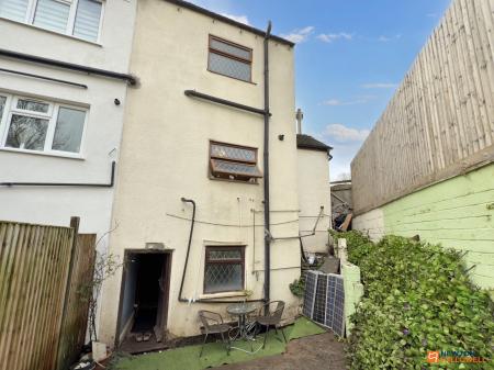 2 bedroom Terraced House for sale in Castle Street, Whitwick, LE67