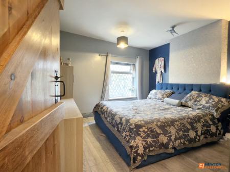 2 bedroom Terraced House for sale in Castle Street, Whitwick, LE67