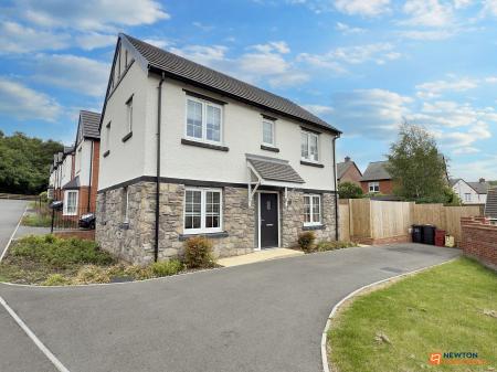Citron Avenue, Coalville, LE67