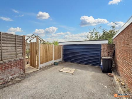 3 bedroom Semi-detached house for sale in Crusader Close, Whitwick, LE67