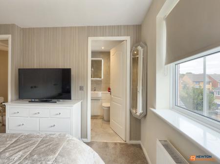 4 bedroom Detached house for sale in Curlew Close, Coalville, LE67