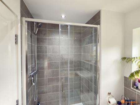 3 bedroom Detached house for sale in Glynn Street, Hugglescote, LE67