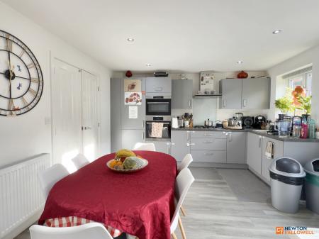 3 bedroom Detached house for sale in Glynn Street, Hugglescote, LE67