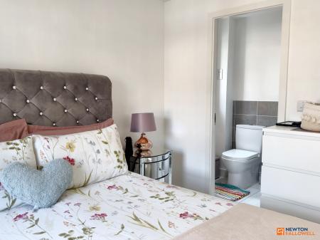 3 bedroom Detached house for sale in Glynn Street, Hugglescote, LE67