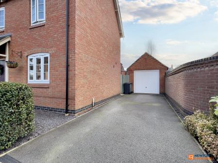 3 bedroom Detached house for sale in Harry Lane, Ibstock, LE67
