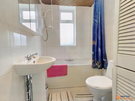 3 bedroom Semi-detached house for sale in Hermitage Road, Whitwick, LE67