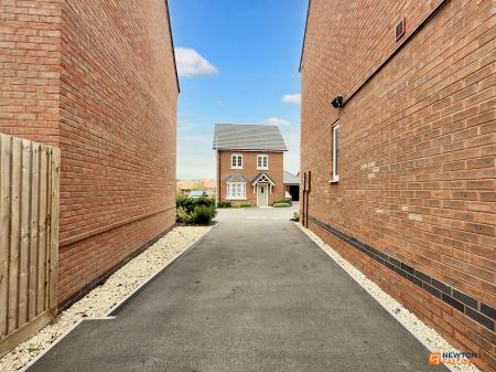 2 bedroom Semi-detached house for sale in Hodgetts Street, Hugglescote, LE67