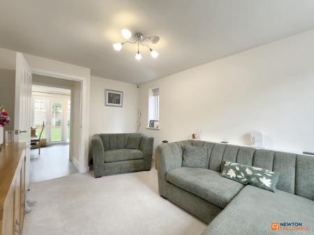 2 bedroom Semi-detached house for sale in Hodgetts Street, Hugglescote, LE67