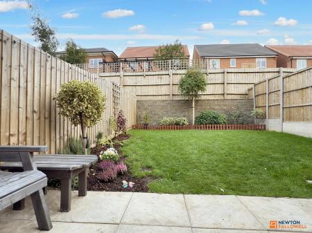 2 bedroom Semi-detached house for sale in Hodgetts Street, Hugglescote, LE67