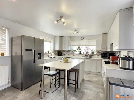 4 bedroom Detached house for sale in John Cooper Way, Coalville, LE67