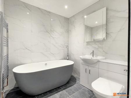 5 bedroom Detached house for sale in Langsmead Place, Coalville, LE67