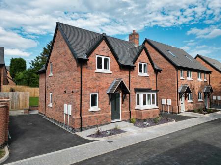 Langsmead Place, Coalville, LE67