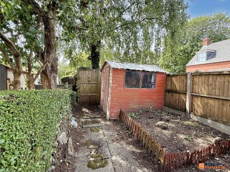 2 bedroom Terraced House for sale in London Road, Coalville, LE67