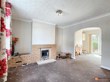 2 bedroom Terraced House for sale in London Road, Coalville, LE67