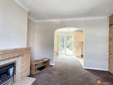 2 bedroom Terraced House for sale in London Road, Coalville, LE67