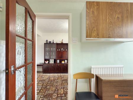 3 bedroom Semi-detached house for sale in Oxford Street, Coalville, LE67