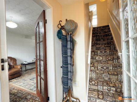 3 bedroom Semi-detached house for sale in Oxford Street, Coalville, LE67