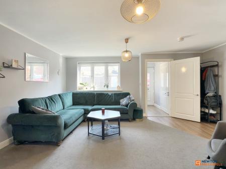 4 bedroom Detached house for sale in Parsonwood Paddock, Whitwick, LE67