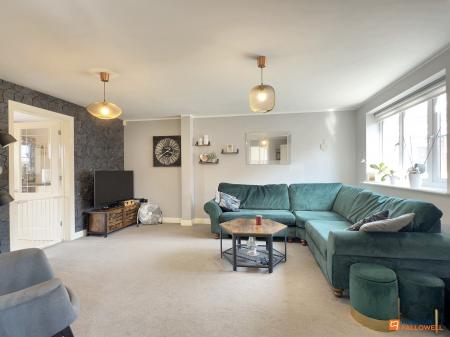 4 bedroom Detached house for sale in Parsonwood Paddock, Whitwick, LE67