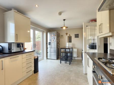 4 bedroom Detached house for sale in Parsonwood Paddock, Whitwick, LE67