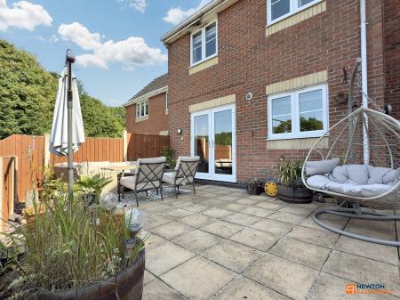 4 bedroom Detached house for sale in Parsonwood Paddock, Whitwick, LE67