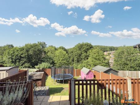 4 bedroom Detached house for sale in Parsonwood Paddock, Whitwick, LE67