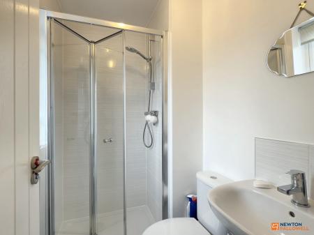 3 bedroom Semi-detached house for sale in Rennocks Place, Thringstone, LE67