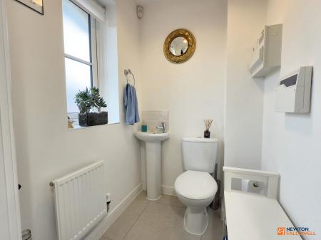 3 bedroom Semi-detached house for sale in Rennocks Place, Thringstone, LE67